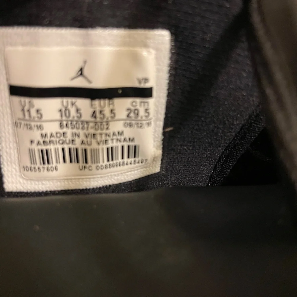 Nike size 11.5 pre own black Jordan 31 Space Jam